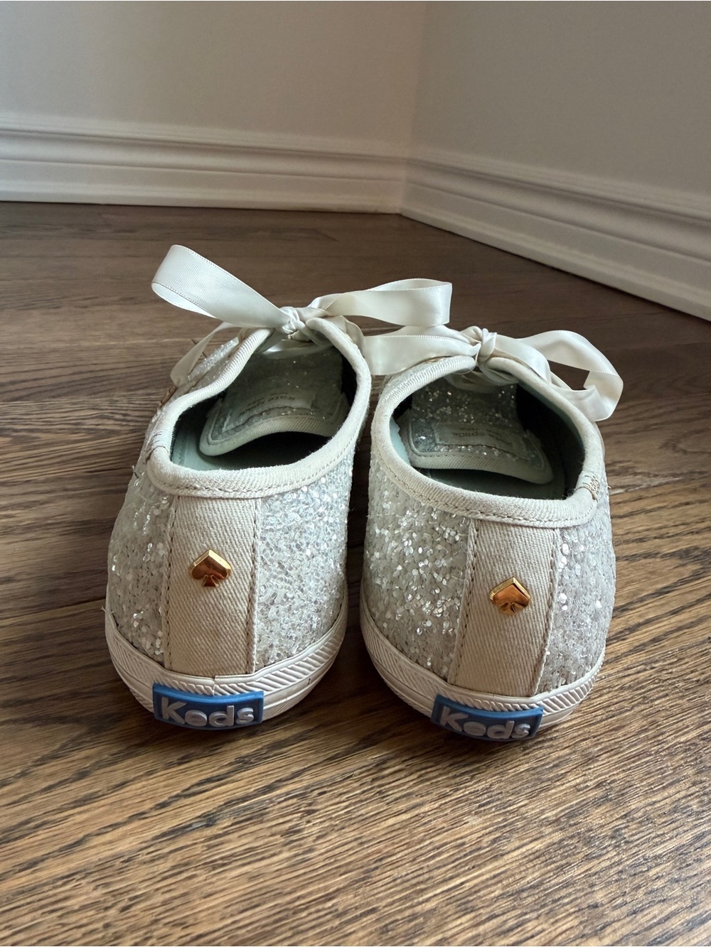 Kate Spade x Keds White Glitter Sequin Sneakers with Satin Ribbon Laces Sz 7 - Picture 3 of 5